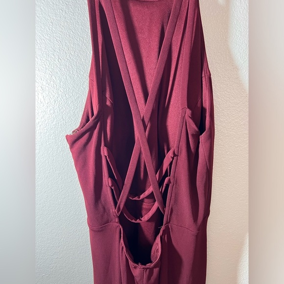 City Triangles Maroon Formal Gown w/ Beaded Neckline – Size 15 - Picture 4 of 8